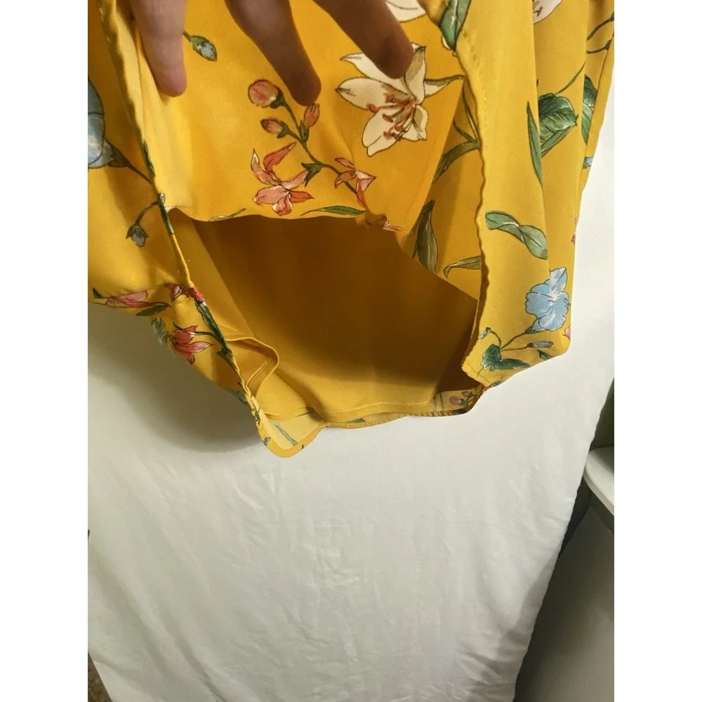 AUW Top Women Med Short Sleeve Yellow Floral Keyhole Button Business‎